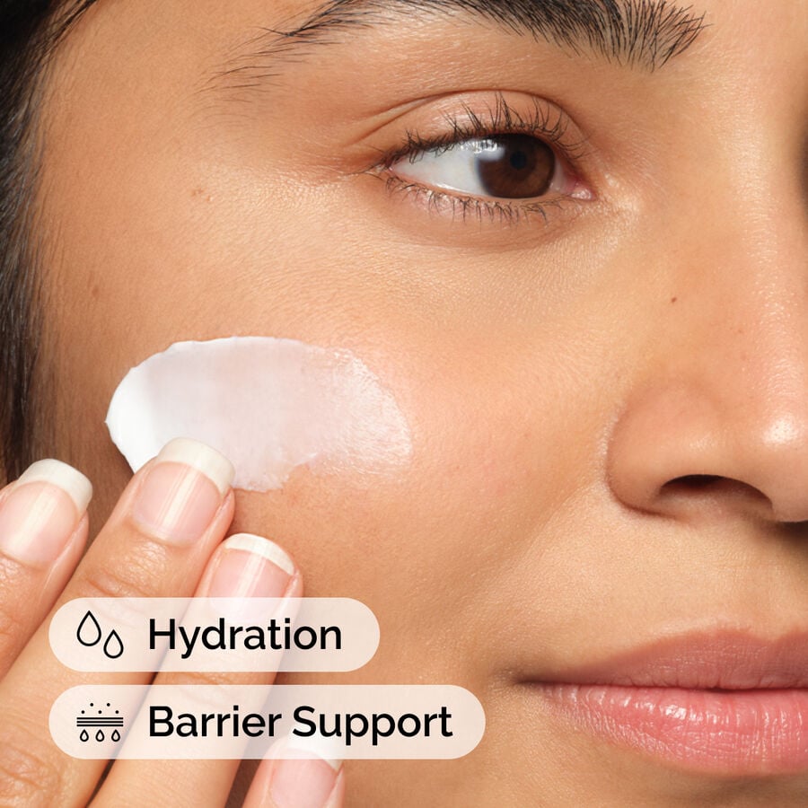 natural-moisturizing-factors-ha-i7 ord-natural-moisturizing-factors-ha-model-application-with-benefits.jpg